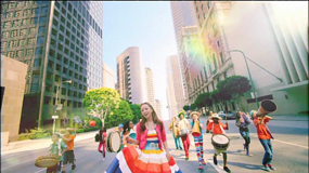 NamieAmuro-Contrail-2p